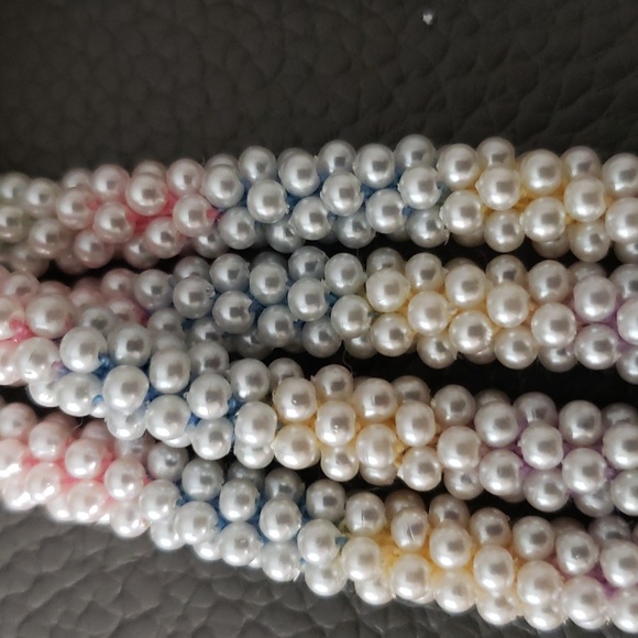 Beaded Pastel Pearl Beaded Strand 42" - Picture 2 of 3